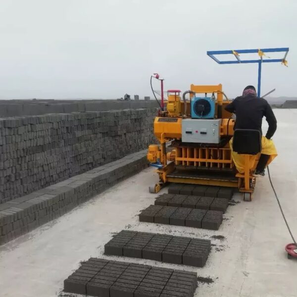 QMC6-25 Egg Layer Concrete Block Machine - Image 4